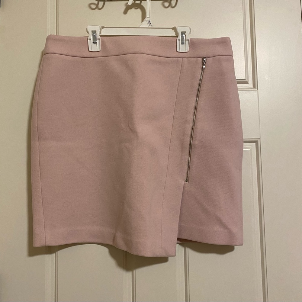 White House Black Market Skirt